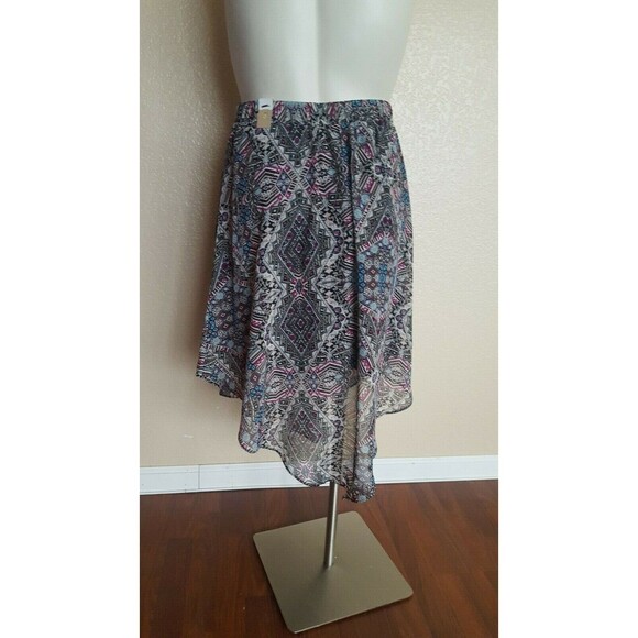 Maurices Semi Sheer Chiffon Asymmetrical Skirt Plus Size 0X 2X New - Picture 3 of 6